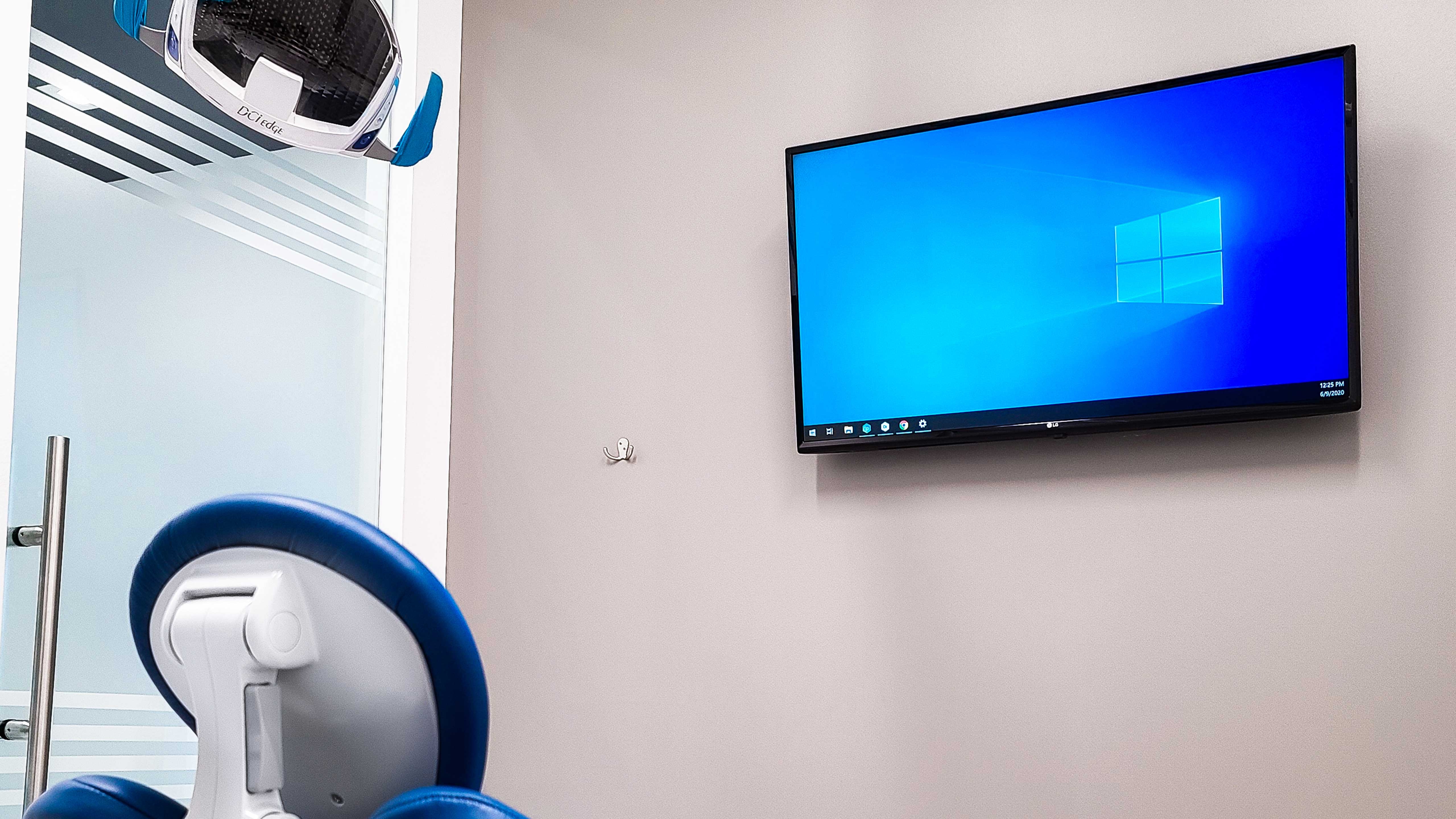 Dentist's office with screen