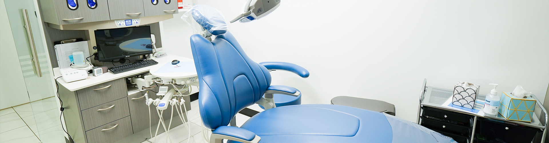 A dentist’s treatment room.